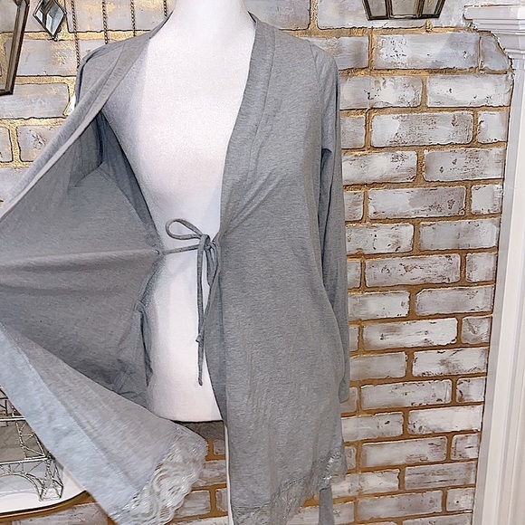 Bump Gray Short Jersey Knit, Belted Pregnancy Robe with Lace Trim, Size Medium - Picture 7 of 11
